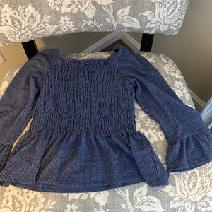 Bell sleeve cute top